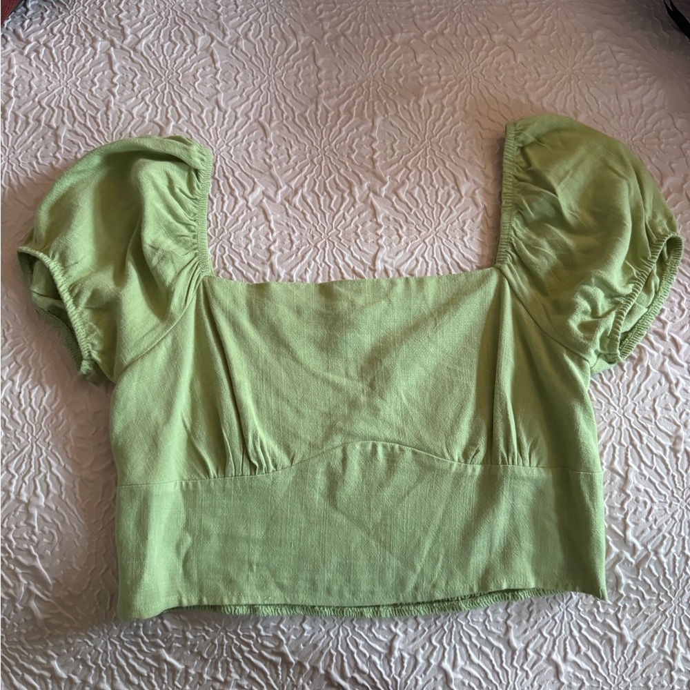 La Hearts Green Puff Sleeve Crop Blouse, size medium